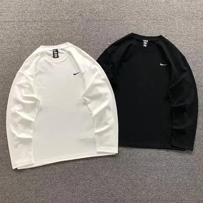 ￥138 N⭐K⭐ LONG SLEEVED 218251001（im 170cm 60kg i wear size L in the phot）