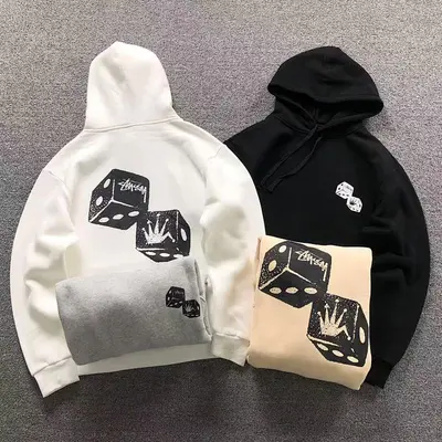 ￥178 STUSSY HOODIE 2182804001（im 170cm 60kg i wear size M in the phot）