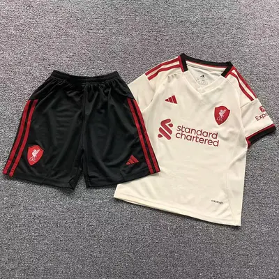 ￥75 CHILD FOOTBALL SHORTS T-SHIRT 11082718002