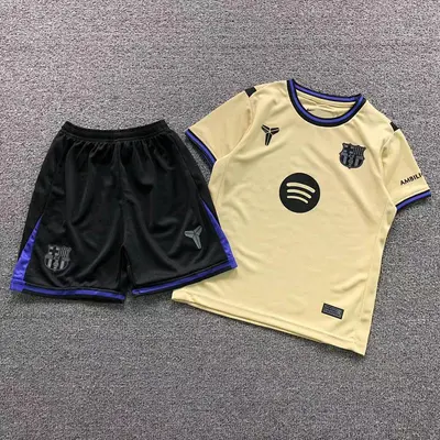 ￥75 FOOTBALL CHILD SHORTS T-SHIRT 11082721002