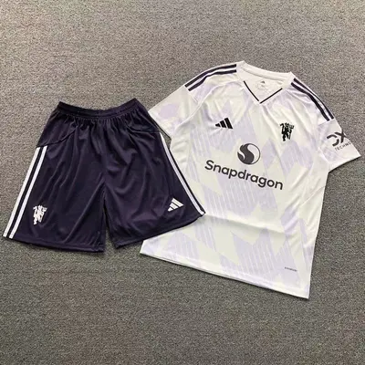 ￥75 FOOTBALL SHORTS T-SHIRT 11082725002（im 170cm 60kg i wear size L in the phot）