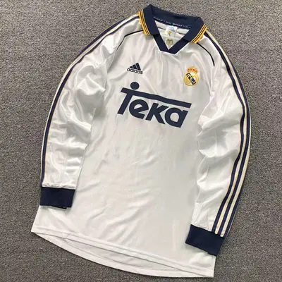￥98 FOOTBALL LONG SLEEVED 11082733002（ im 170cm 60kg i wear size L in the phot）