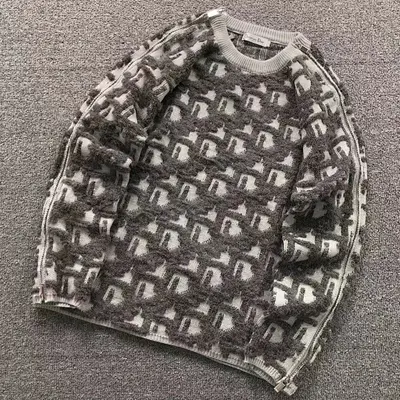 ￥228 D⭐O⭐ SWEATER 41082807146（im 170cm 60kg i wear size L in the phot）