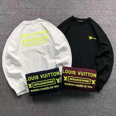￥165 L⭐ HOODIE 582916147（im 170cm 60kg i wear size M in the phot）