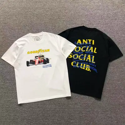 ￥85 ANTI SOCIAL SOCIAL CLUB T-SHIRT 3109021621（im 170cm 60kg i wear size L in the phot）
