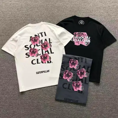 ￥85 ANTI SOCIAL SOCIAL CLUB T-SHIRT 3109030302（im 170cm 60kg i wear size L in the phot）