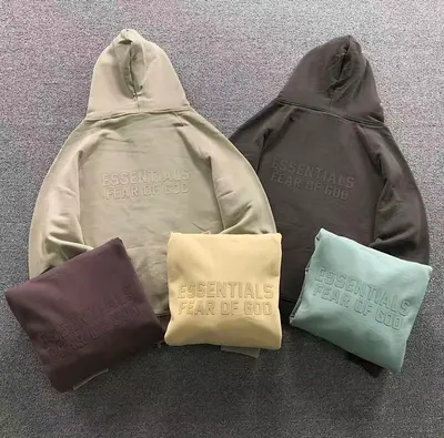 ¥215 FOG HOODIE 2190321125(im 170cm 60kg i wear size M in the phot)