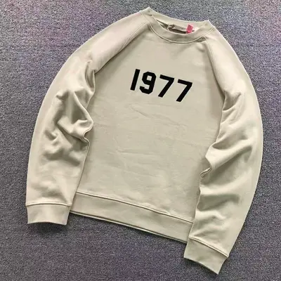 ¥138 FOG HOODIE 2190325125(im 170cm 60kg i wear size M in the phot)