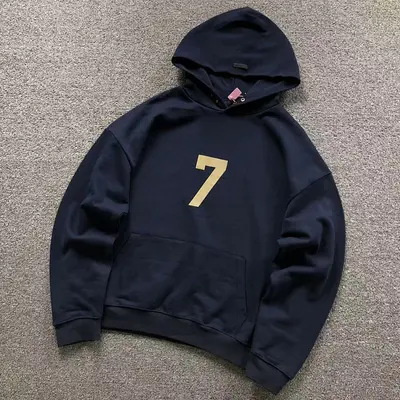 ¥195 FOG HOODIE 2190313125(im 170cm 60kg i wear size M in the phot)