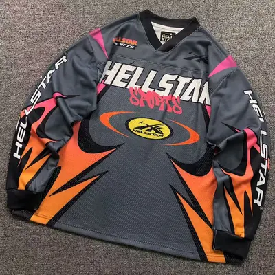 ￥98 HELLSTAR LONG SLEEVED 59041471（im 170cm 60kg i wear size M in the phot）