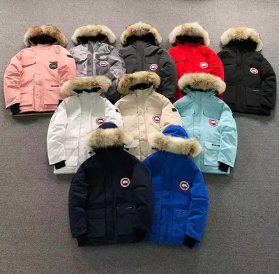 ¥558 C⭐N⭐⭐A G⭐⭐⭐E DOWN JACKETS 4111130215(im 170cm 60kg i wear size M in the phot)