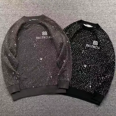 ￥165 B⭐L⭐⭐⭐IA⭐A SWEATER 3109121020（im 170cm 60kg i wear size M in the phot）