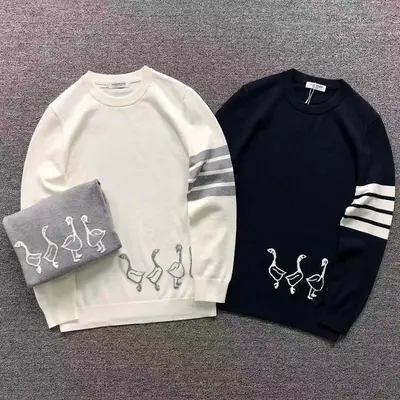 ￥138 THOM BROWNE SWEATER 3109124820（im 170cm 60kg i wear size M in the phot）