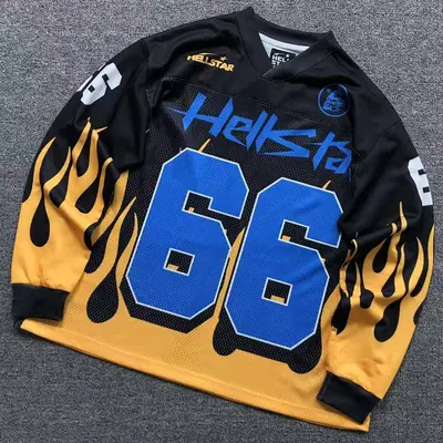 ￥98 HELLSTAR LONG SLEEVED 59130371（im 170cm 60kg i wear size M in the phot）
