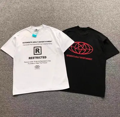 ￥88 VETEMENTS T-SHIRT 41091525145（im 170cm 60kg i wear size S in the phot）
