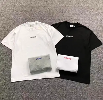￥88 VETEMENTS T-SHIRT 41091536145（im 170cm 60kg i wear size S in the phot）