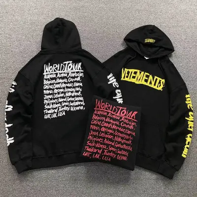 ¥158 VETEMENTS HOODIE 41091519145(im 170cm 60kg i wear size S in the phot)