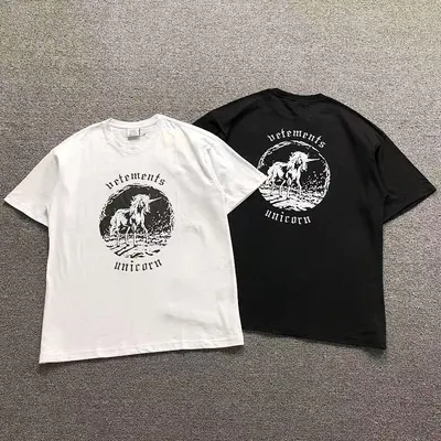 ￥88 VETEMENTS T-SHIRT 41091604145（im 170cm 60kg i wear size S in the phot）