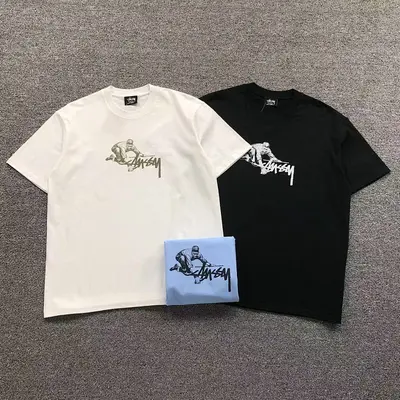 ￥85 STUSSY T-SHIRT 4109160502（im 170cm 60kg i wear size L in the phot）
