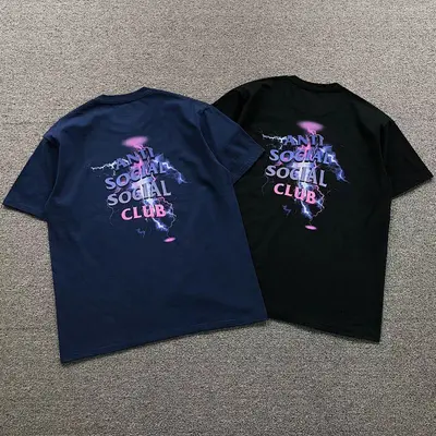￥85 ANTI SOCIAL SOCIAL CLUB T-SHIRT 1109161102（im 170cm 60kg i wear size L in the phot）