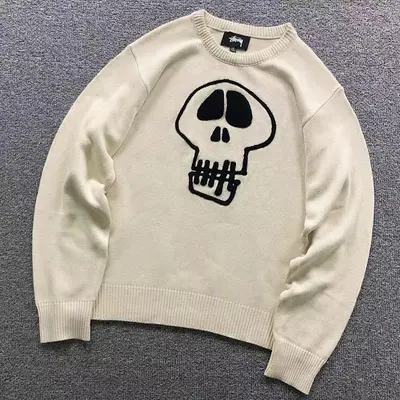 ¥125 STUSSY SWEATER 4109190198(im 170cm 60kg i wear size M in the phot)