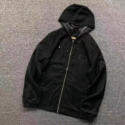 ¥188 B⭐R⭐E⭐RY JACKET 3109201120( im 170cm 60kg i wear size M in the phot)