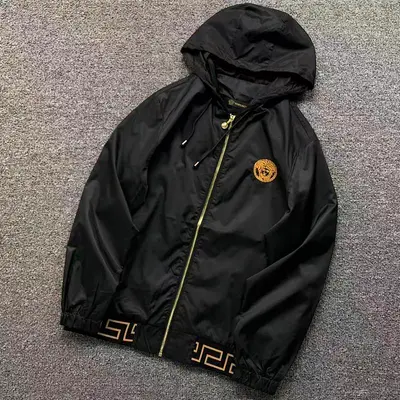 ¥188 V⭐⭐SA⭐E JACKET 3109202120(im 170cm 60kg i wear size M in the phot)