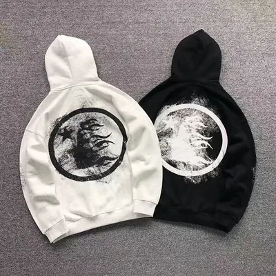 ¥135 HELLSTAR HOODIE 4109200177(im 170cm 60kg i wear size M in the phot)