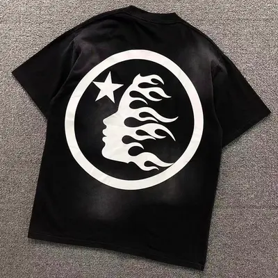 ¥135 HELLSTAR T-SHIRT 3109203072(im 170cm 60kg i wear size M in the phot)