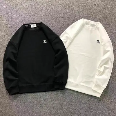¥175 AMI HOODIE 219201201(im 170cm 60kg i wear size L in the phot)