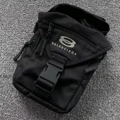 ￥358 B⭐L⭐⭐⭐IA⭐A BAG 219224201( 长19CM*宽6CM*高23CM)