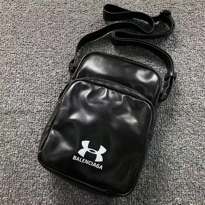 ￥419 B⭐L⭐⭐⭐IA BAG 219224801 ( 长19CM*宽6CM*高23CM)