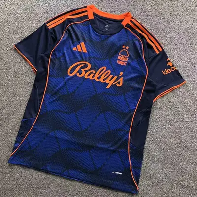 ¥78 FOOTBALL T-SHIRT 11092703002(im 170cm 60kg i wear size L in the phot)