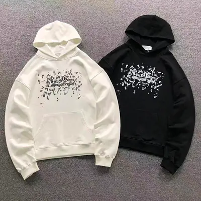 ¥135 MAISON MARGIELA HOODIE 592829136(im 170cm 60kg i wear size S in the phot)