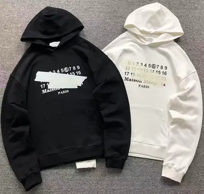 ￥138 MAISON MARGIELA HOODIE 592802136（im 170cm 60kg i wear size S in the phot）