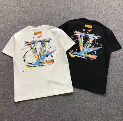 ¥88 L⭐ T-SHIRT 1110050732(im 170cm 60kg i wear size L in the phot)