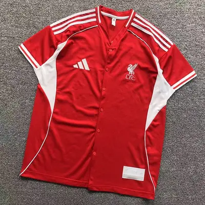 ￥88 FOOTBALL T-SHIRT 11100719002（im 170cm 60kg i wear size L in the phot）