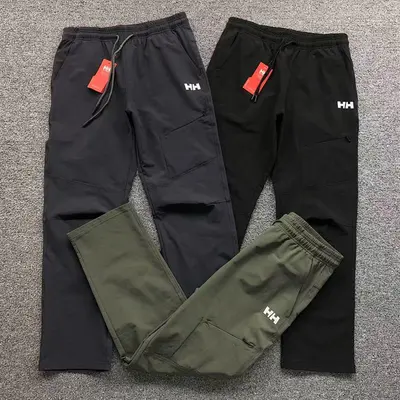 ¥168 HELLY HANSEN TROUSERS 2110082601(im 170cm 60kg i wear size XL in the phot)