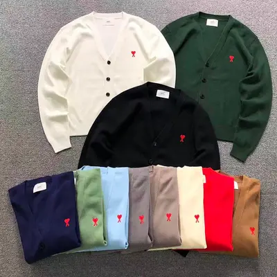 ¥168 AMI SWEATER 21101106125(im 170cm 60kg i wear size M in the phot)