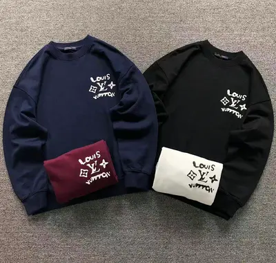 ¥158 L⭐ HOODIE 5100905147(im 170cm 60kg i wear size M in the phot)