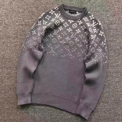 ￥138 L⭐ SWEATER 41101103146（im 170cm 60kg i wear size M in the phot）