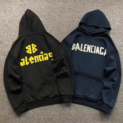 ￥225 B⭐L⭐⭐⭐IA⭐A HOODIE 5101172136（im 170cm 60kg i wear size S in the phot）