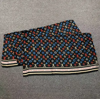 ￥85 L⭐ SCARF 5101122102 (长178CM*宽90CM*)