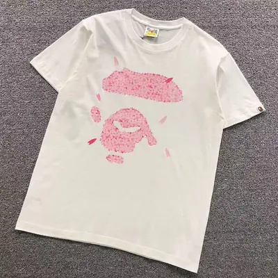¥95 BAPE T-SHIRT 3110140217(im 170cm 60kg i wear size S in the phot)