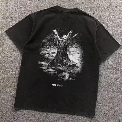 ¥115 FOG T-SHIRT 21101612125(im 170cm 60kg i wear size M in the phot)