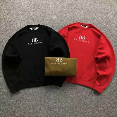 ¥188 B⭐L⭐⭐⭐IA⭐A SWEATER 5101508136(im 170cm 60kg i wear size S in the phot)