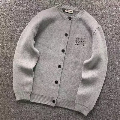 ¥258 M⭐U M⭐U SWEATER 5101506136(im 170cm 60kg i wear size S in the phot)
