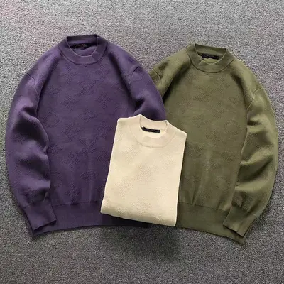 ¥215 L⭐ SWEATER 5101505136(im 170cm 60kg i wear size S in the phot)
