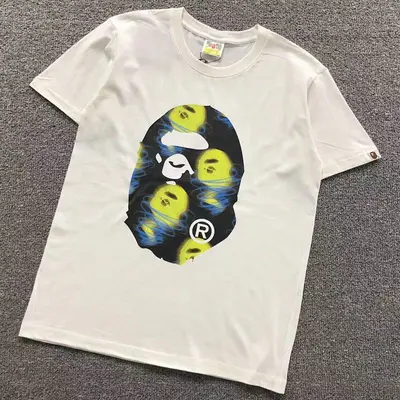 ¥95 BAPE T-SHIRT 3110150517(im 170cm 60kg i wear size S in the phot)