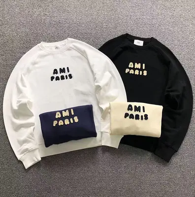 ￥115 AMI HOODIE 21101708125（im 170cm 60kg i wear size M in the phot）